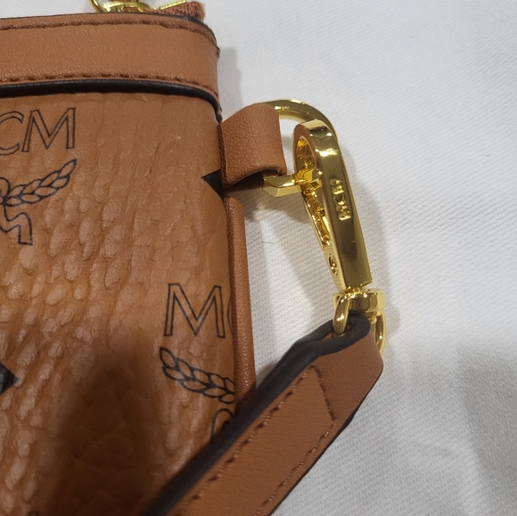MCM Liz Clutch/ mini shoulder bag - Picture 3 of 8
